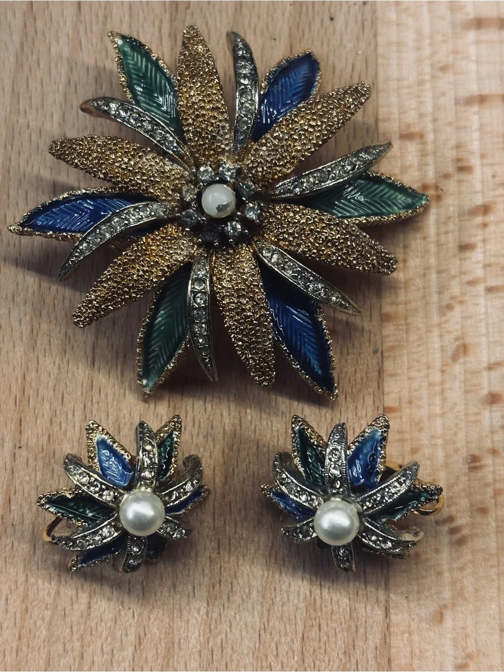Vintage 1930’s Blue & Green Flower Brooch and Earring Set